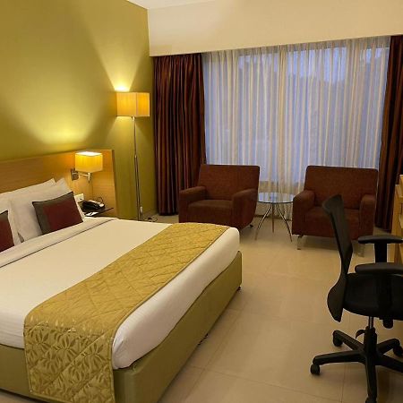 ราดาห์ รีเจนท์ Hotel Kammasandra ภายนอก รูปภาพ
