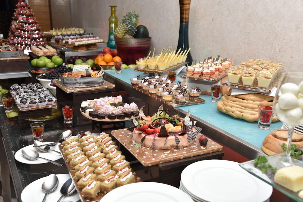 ราดาห์ รีเจนท์ Hotel Kammasandra ภายนอก รูปภาพ