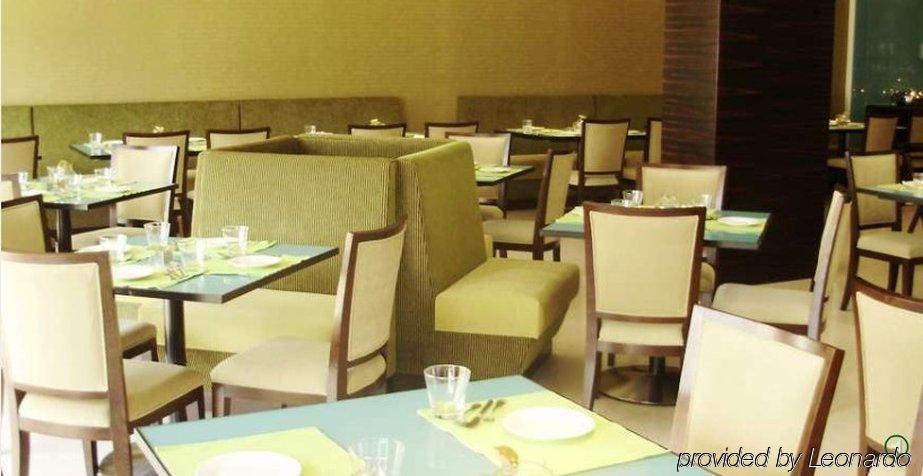 ราดาห์ รีเจนท์ Hotel Kammasandra ร้านอาหาร รูปภาพ