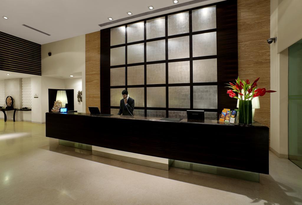 ราดาห์ รีเจนท์ Hotel Kammasandra ภายนอก รูปภาพ