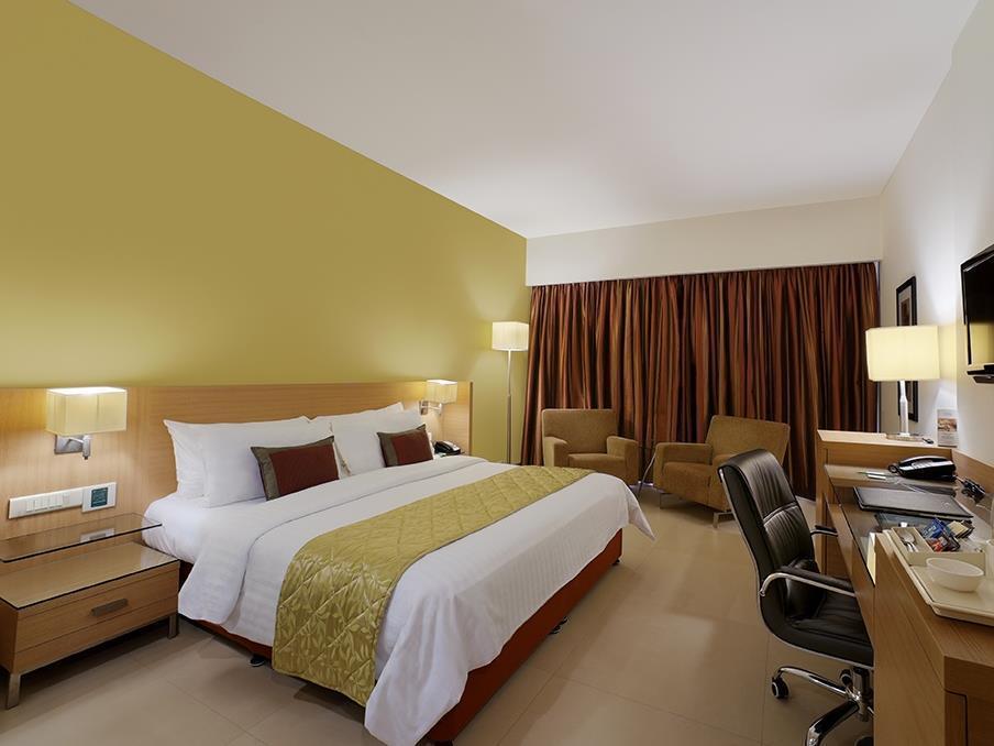 ราดาห์ รีเจนท์ Hotel Kammasandra ภายนอก รูปภาพ