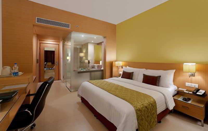ราดาห์ รีเจนท์ Hotel Kammasandra ภายนอก รูปภาพ